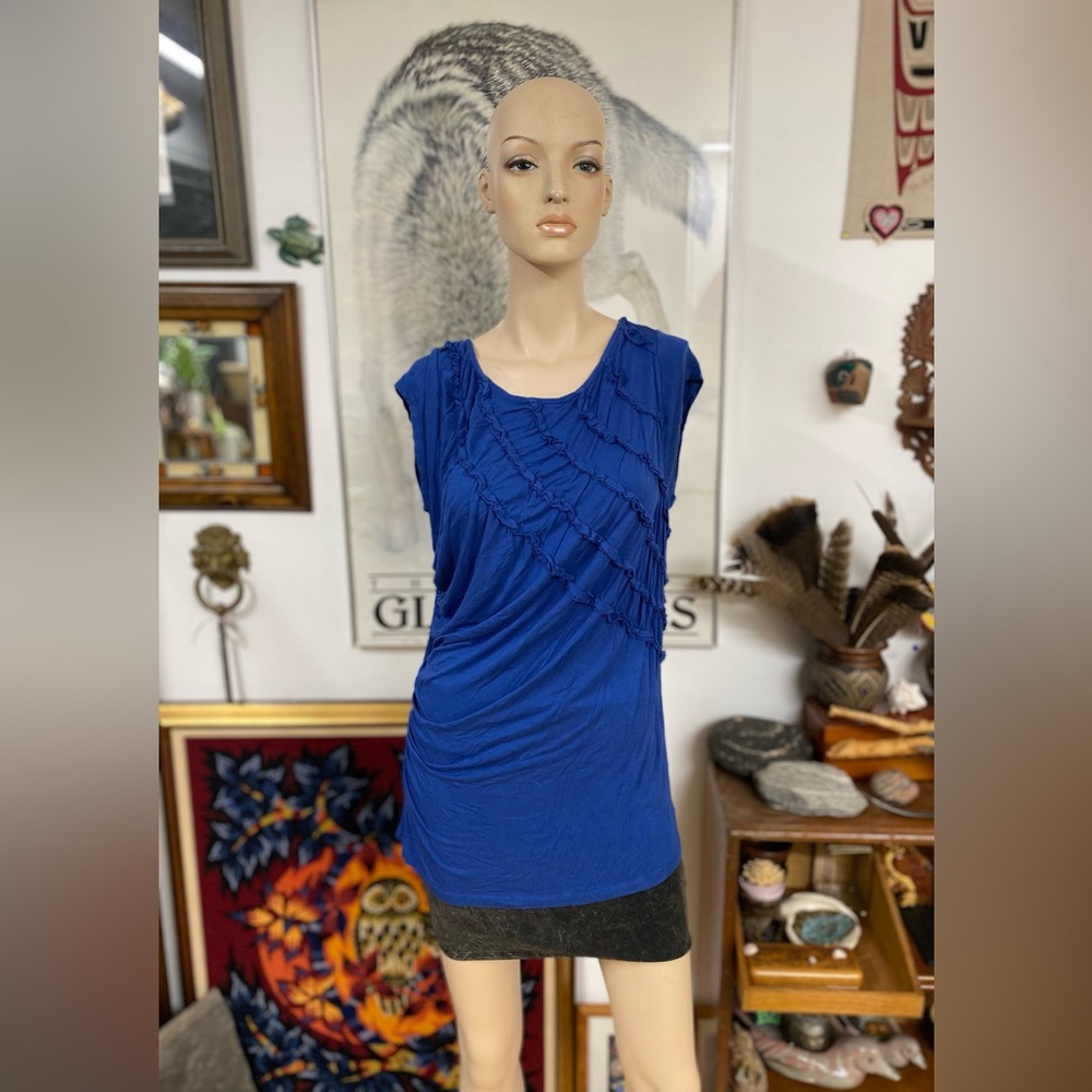Ruffled Sleevless Blouse